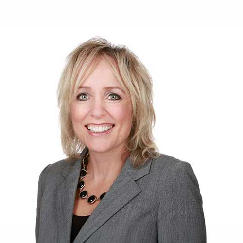 Photo portrait of Kristin Ringland, SVP, Chief Underwriter at SCOR
