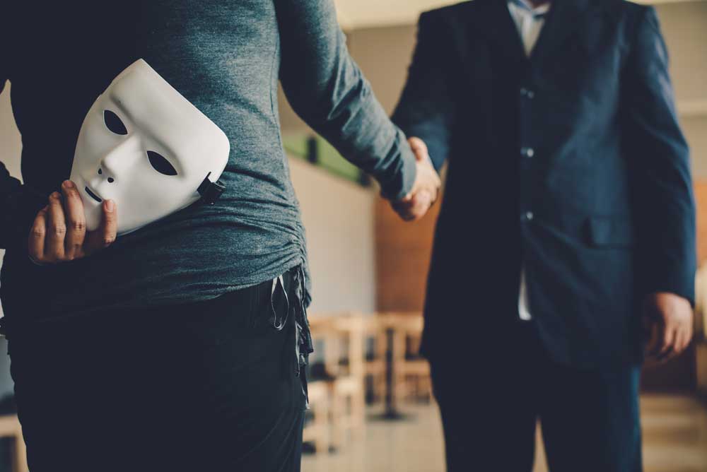 Masked, no sincerity of doing business together, fraud