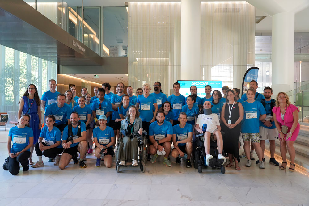 SCOR Careers Blog post on Engagement Month image with the Paris team together for the Run against ALS disease