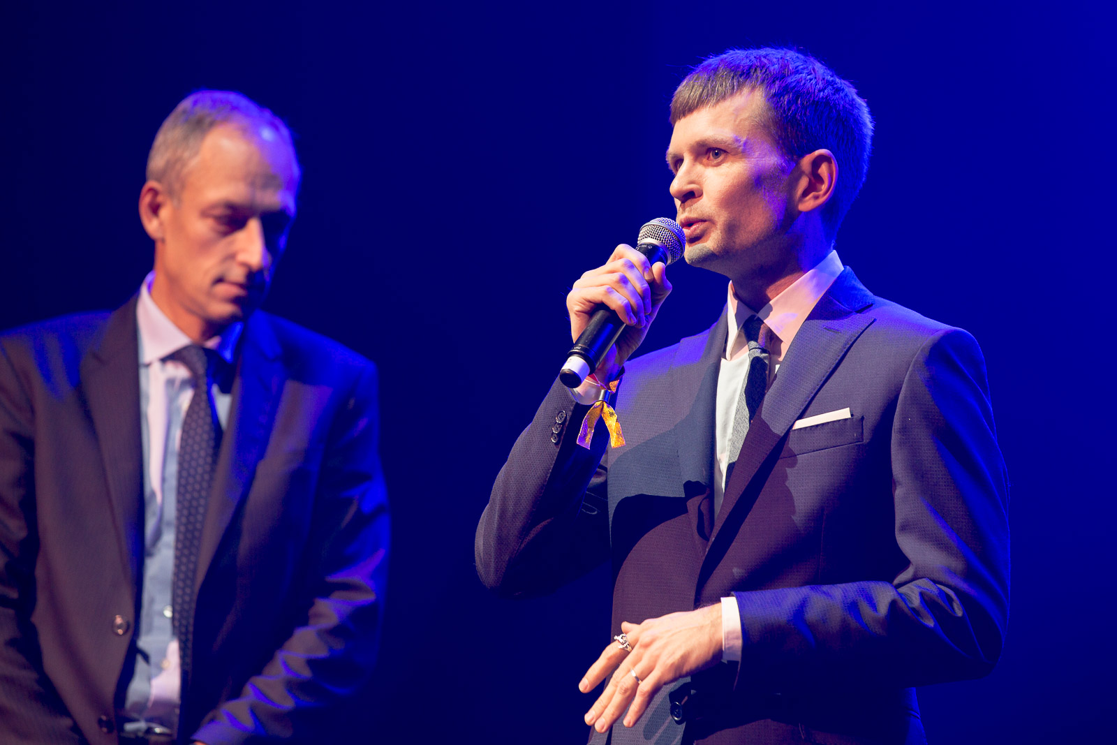 Niklas Mattson accepting his award at the ceremony organized by the Alzheimer’s Research Foundation on the 30th of January 2017. (in the background, Bruno Latourette, Head of Actuarial & Risks at SCOR Global Life and member of the Board of Directors of th