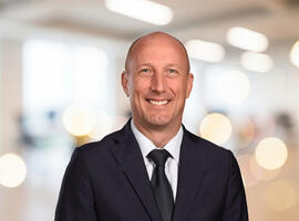 SCOR Careers Blog teaser image with Eric Jenck, Head of P&C Specialty Lines at SCOR